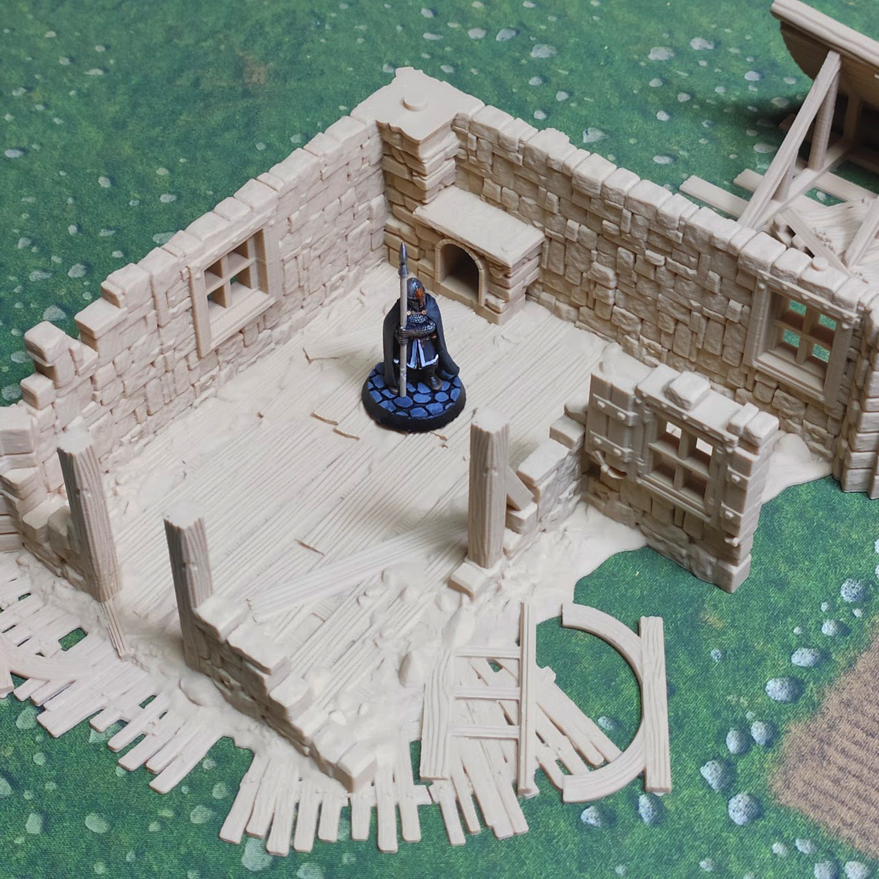 Medieval Town scenery building - House in Ruins - PLA for Oldworld, Dungeon & Dragons, Frostgrave, Fantasy battle, skirmish wargame