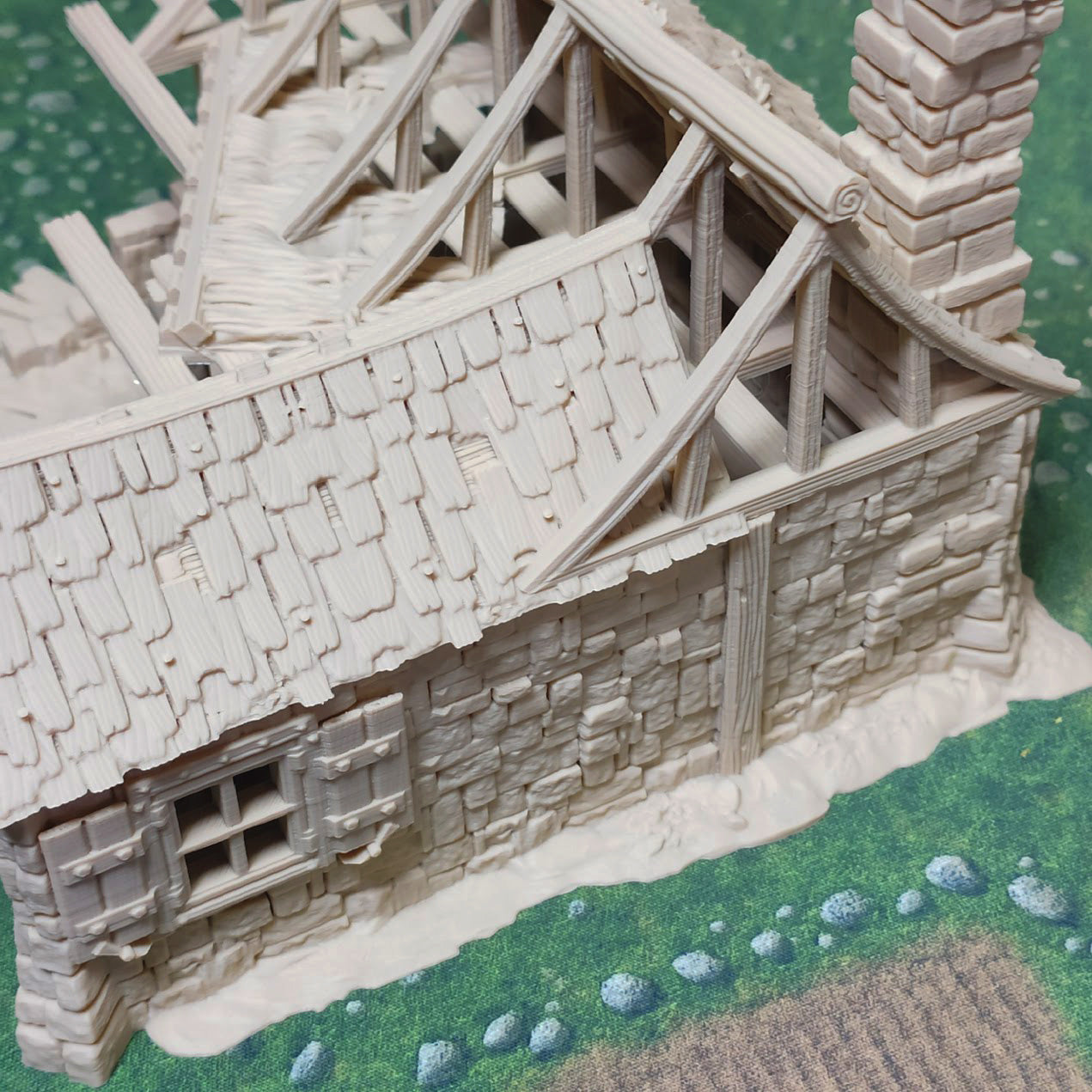 Medieval Town scenery building - House in Ruins - PLA for Oldworld, Dungeon & Dragons, Frostgrave, Fantasy battle, skirmish wargame