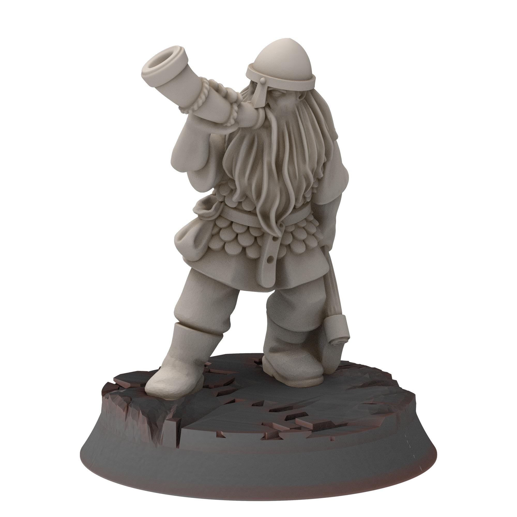 Dwarves - Dwarven Commanders - Stonewards - Steelhalls - Medbury miniatures