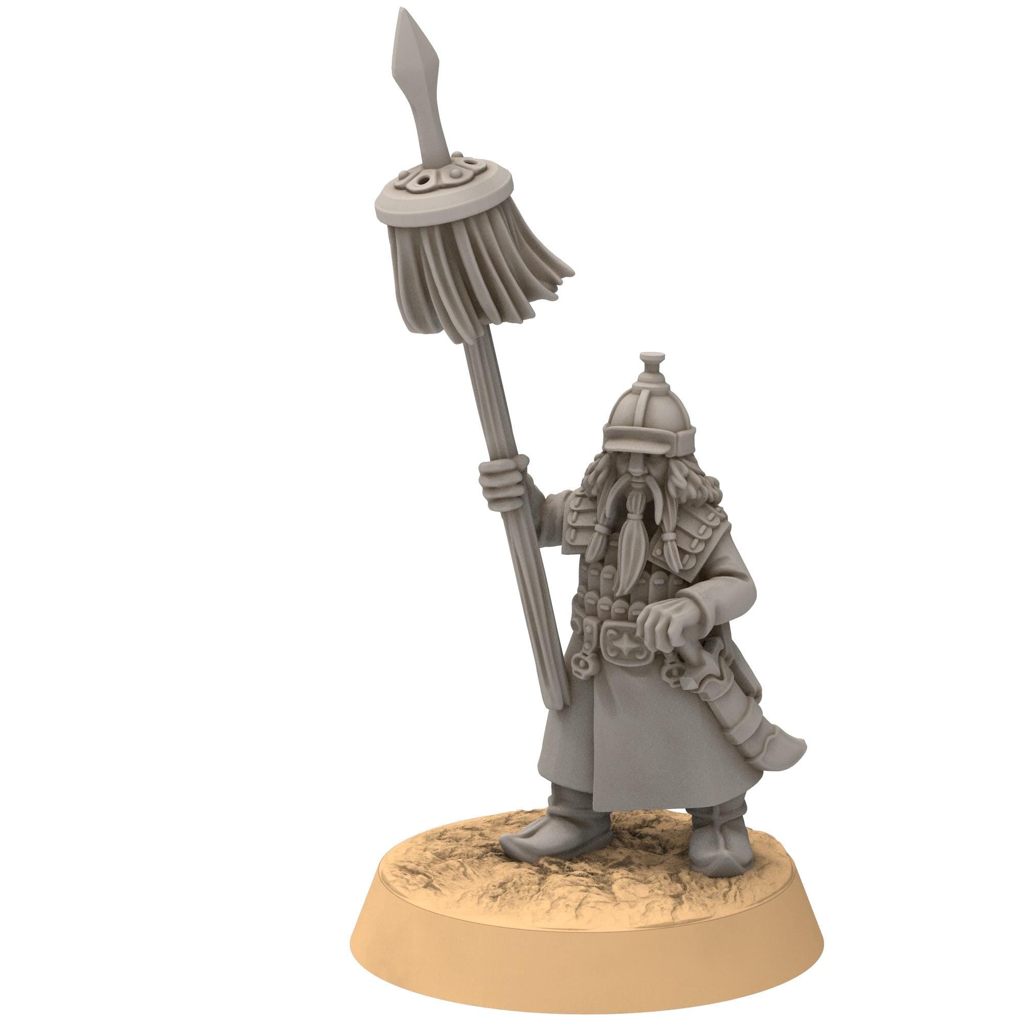 Dwarves - Steppe Dwarf Commanders - Stonewards - Steelhalls - Medbury miniatures