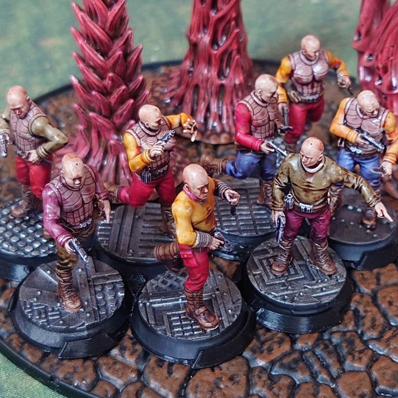Bug Army - Civilians with Daguer and Gun - Proxywars